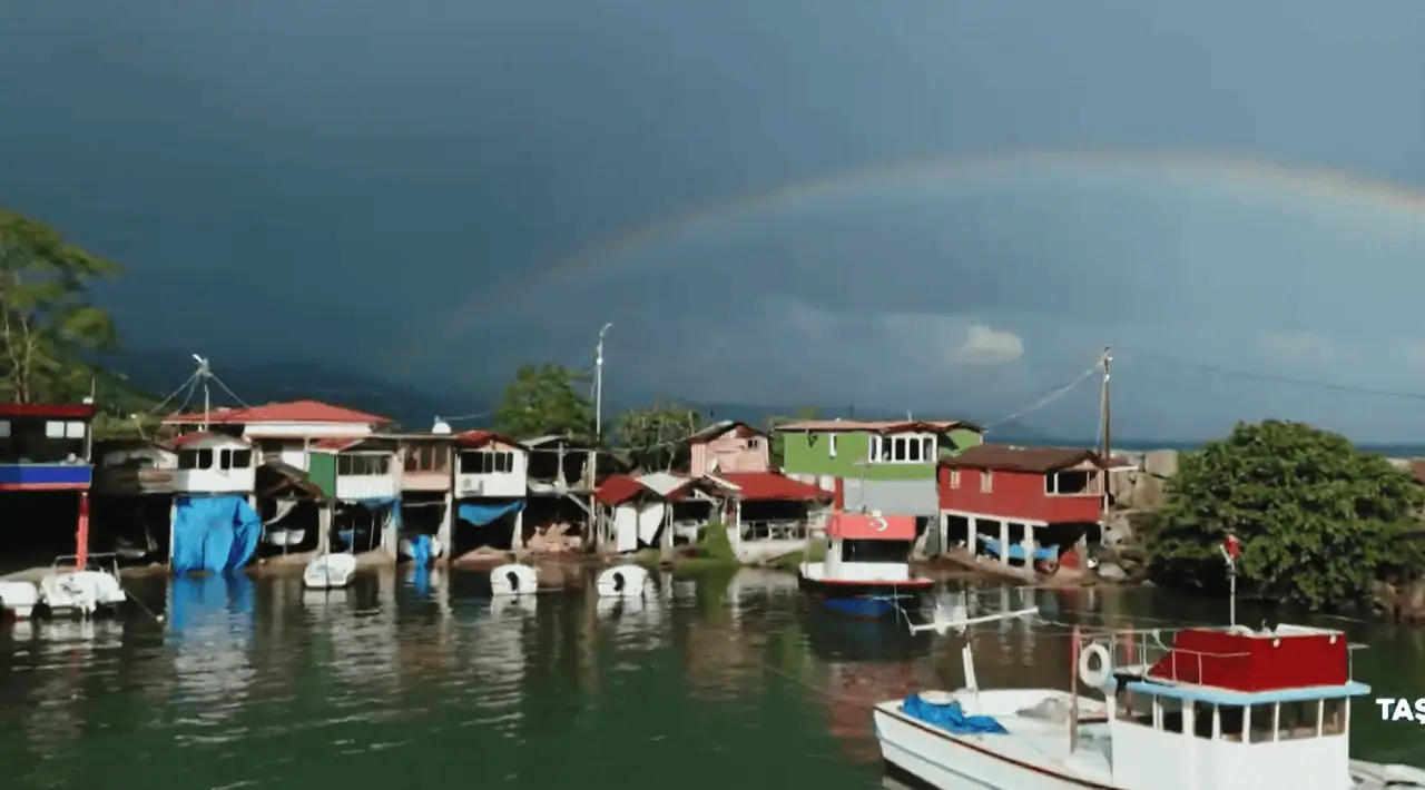 Taşacak Bu Deniz Hangi Şehirde Çekiliyor, Koçari Furtuna Mahallesi Neresi