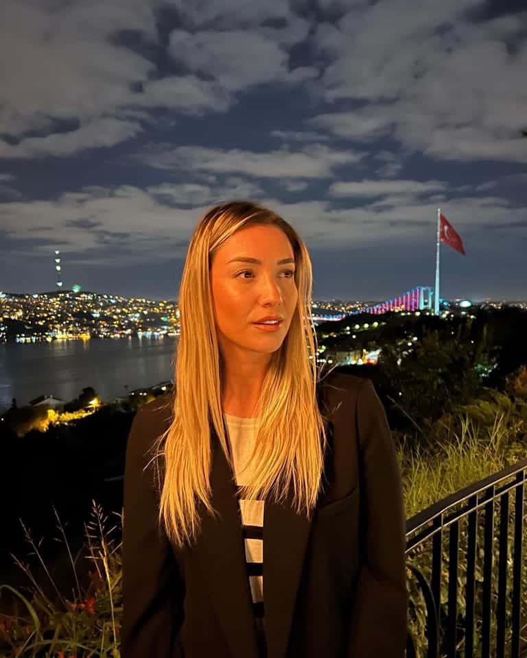 2026 Survivor Panorama Sunucuları Kimler İletişim Bilgileri 2 2023 Survivor Panorama Sunucusu Evrim Keklik