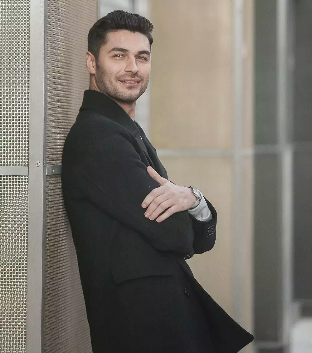 Kızılcık Şerbeti’nin yeni Fatih’i belli oldu! 1 Emre Dinler: Aşk çok kısa süren geçici bir şey. En uzun aşık kaldığım süre beş ay