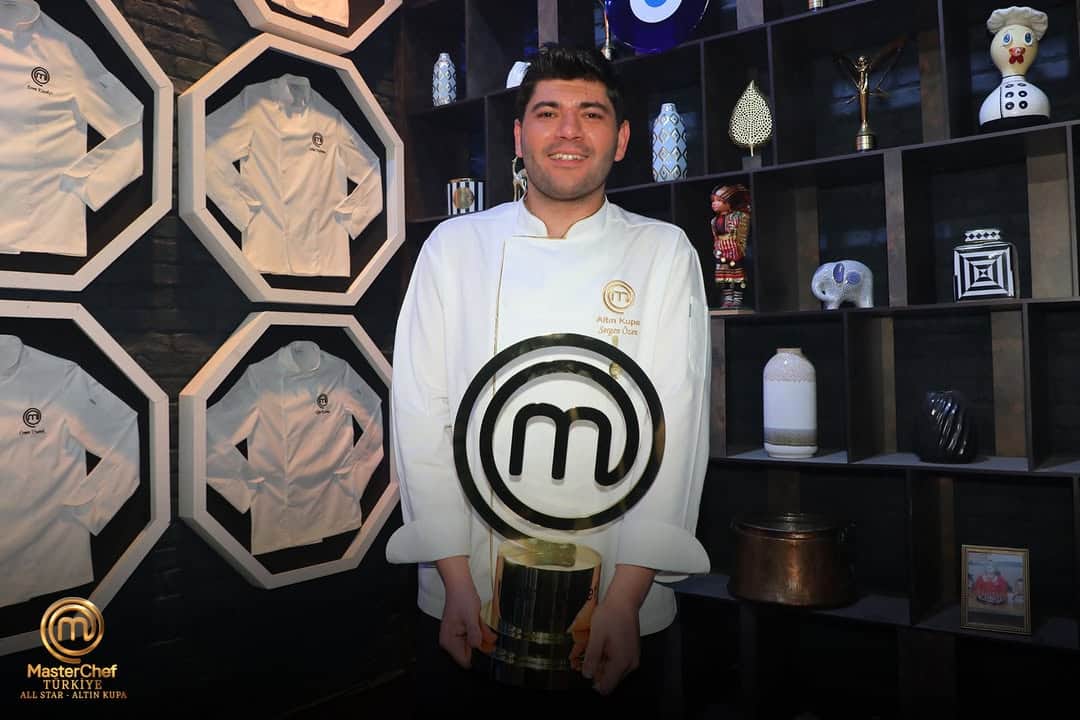 MasterChef Türkiye All Star Altın Kupayı hangi yarışmacı kazandı? 2 SaveClip.App 616184017 1427671355382404 8433708847255458753 n