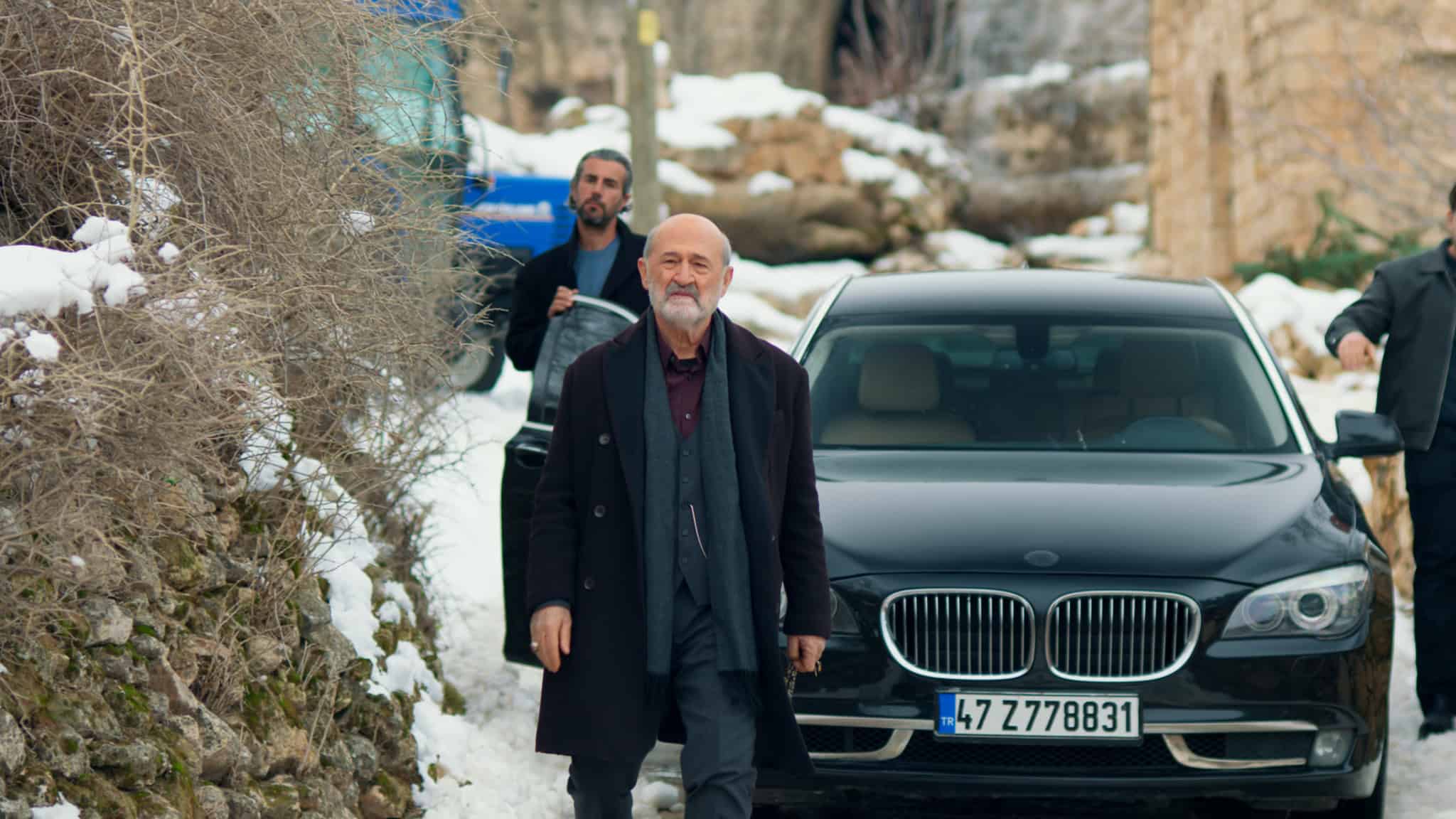 Uzak Şehir, bu akşam yayınlanacak bölümüyle izleyiciyi yine ekran başına kilitlemeye hazırlanıyor! 4 UZAK SEHIR 12