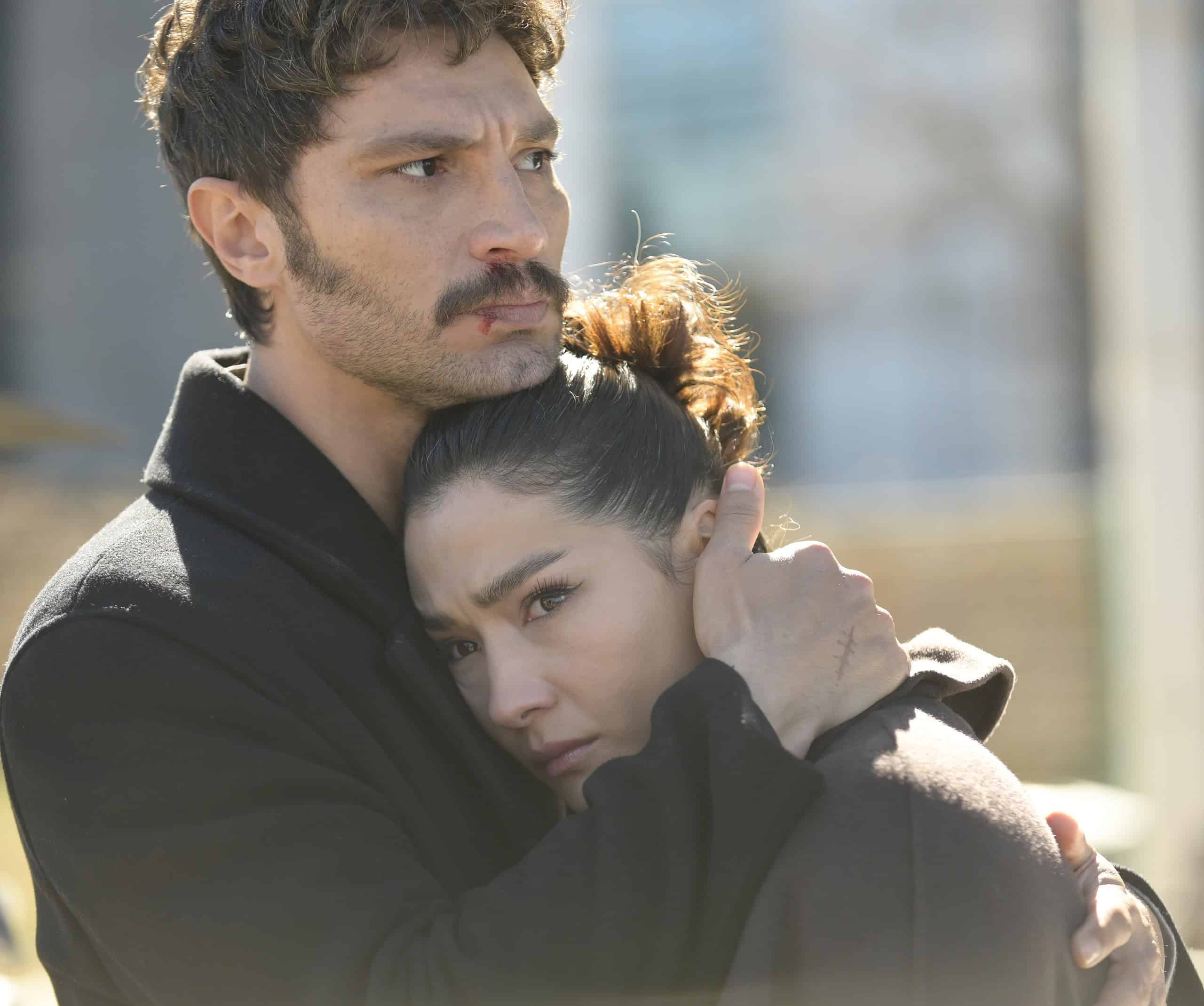 Halef: Köklerin Çağrısı 21. Bölümde Hicran, Aşır’ı ikna etmeye çalıştı! Yıldız, Serhat’a davetiye verdi! 2 halefsi 1 scaled 1