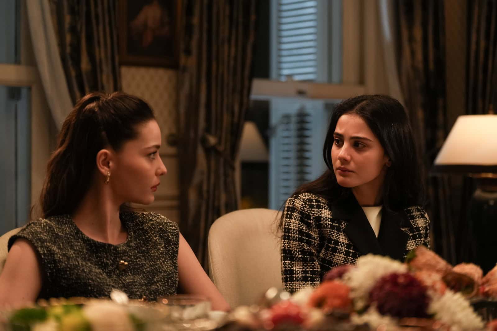 Sevdiğim Sensin 5. Bölümde Ferman, Kadir’i vurdu! Erkan duygularını Dicle’ye itiraf edecek mi? 4 5