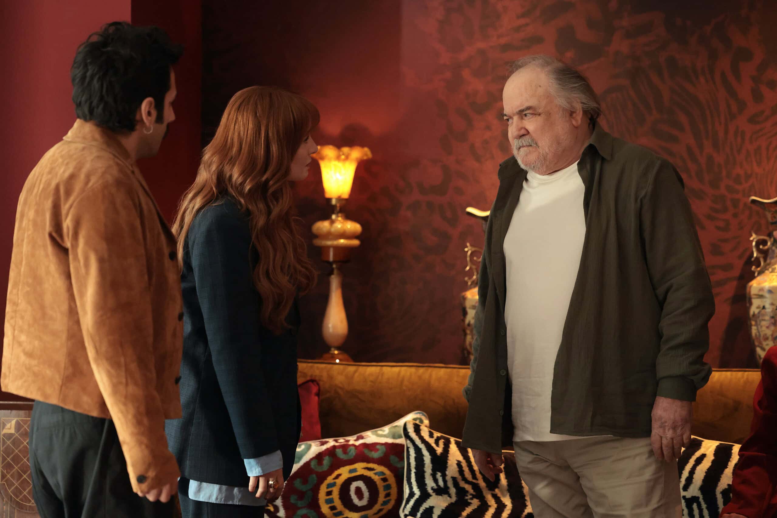 STAR’ın yeni dizisi ‘Çirkin’den yeni bir tanıtım yayınlandı! 4 VLKN6450 scaled 1