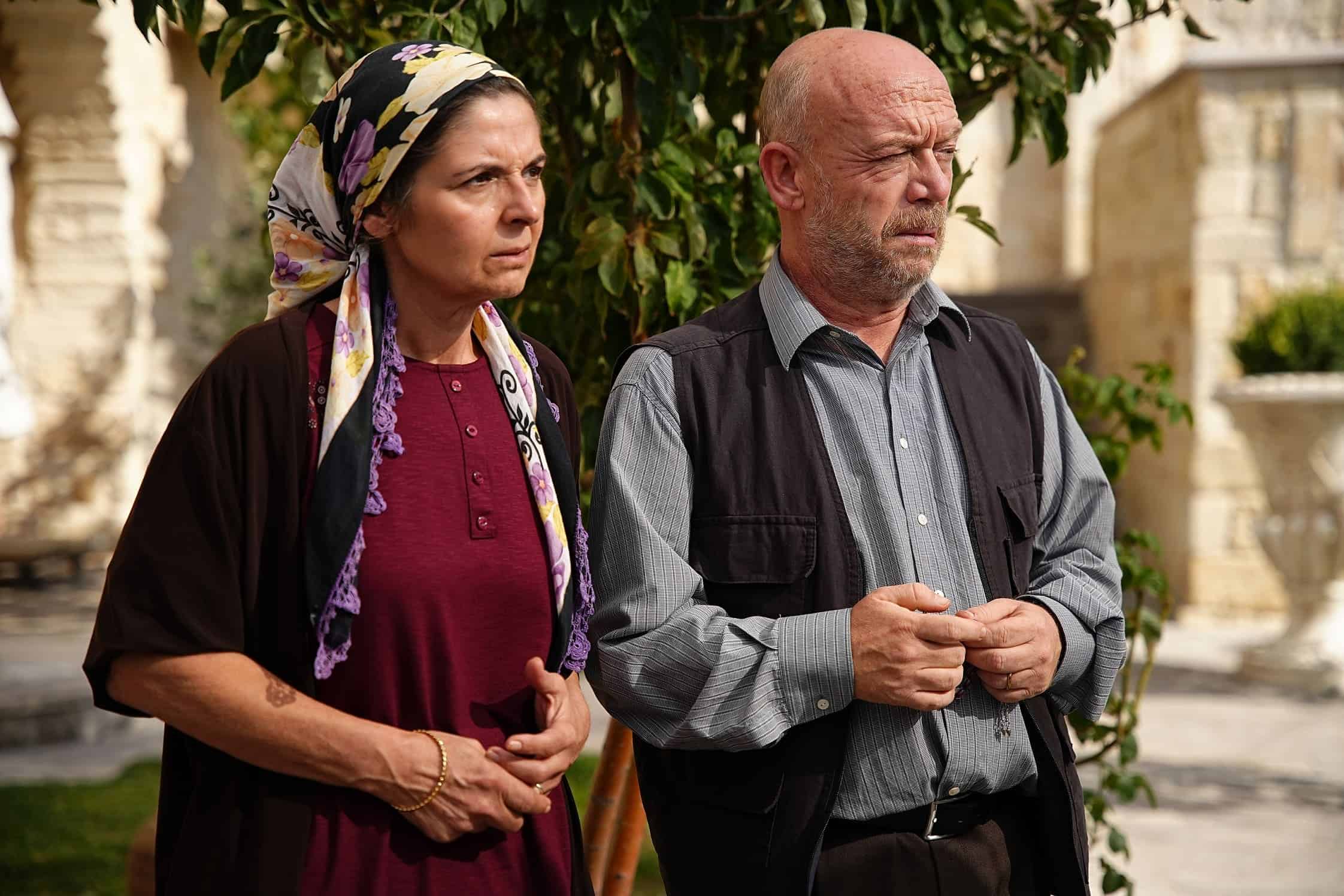 Sevdan Bir Ateş 5. Bölümde Leyla, Hüma’yı kaçırmaya geldi! Mirza vuruldu! 8 sevatess 6